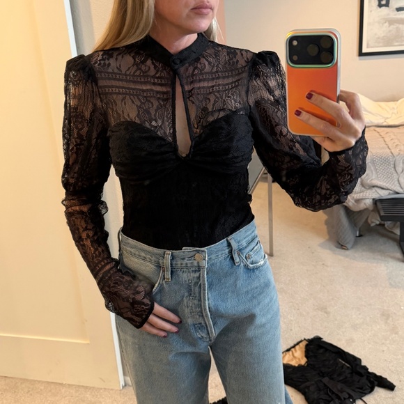 🎉 HP!! 🎉 House of Harlow NWOT M long sleeve black lace top bodysuit revolve - Picture 1 of 4